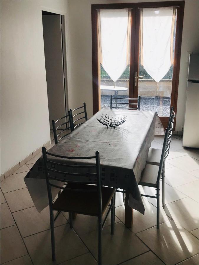 Gite Des Jardiniers Fumay Exterior foto